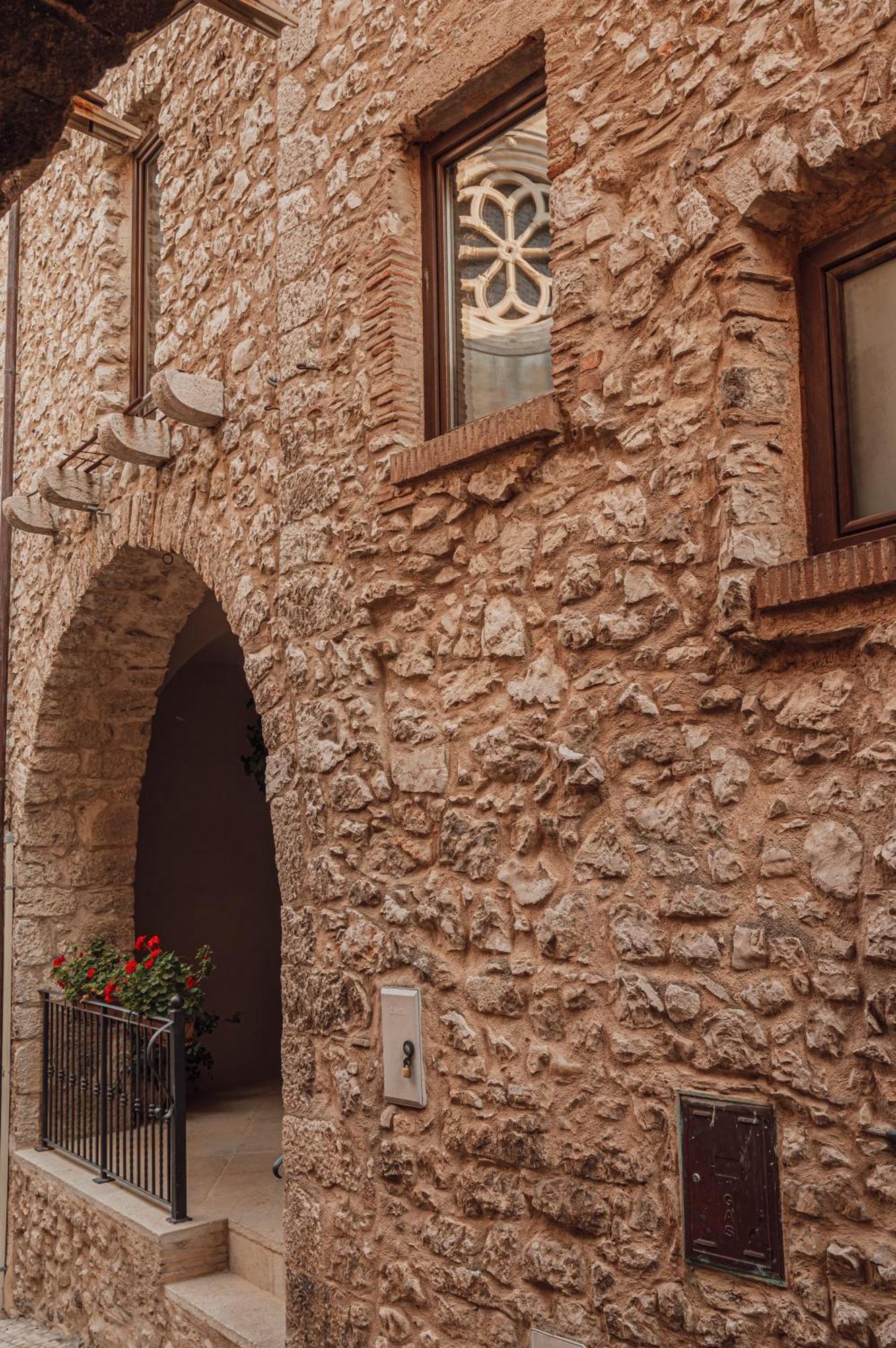 مبيت وإفطار Prossedi Locanda Persei المظهر الخارجي الصورة